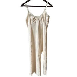 Vintage Shadowline Full Slip Womens 34 MS Pale Yellow Lace Trim Adjustable Strap